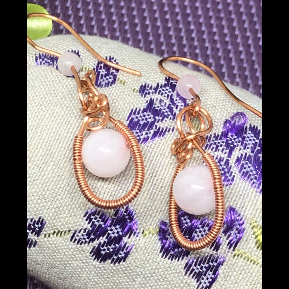 Handmade copper wire with pink beads earrings